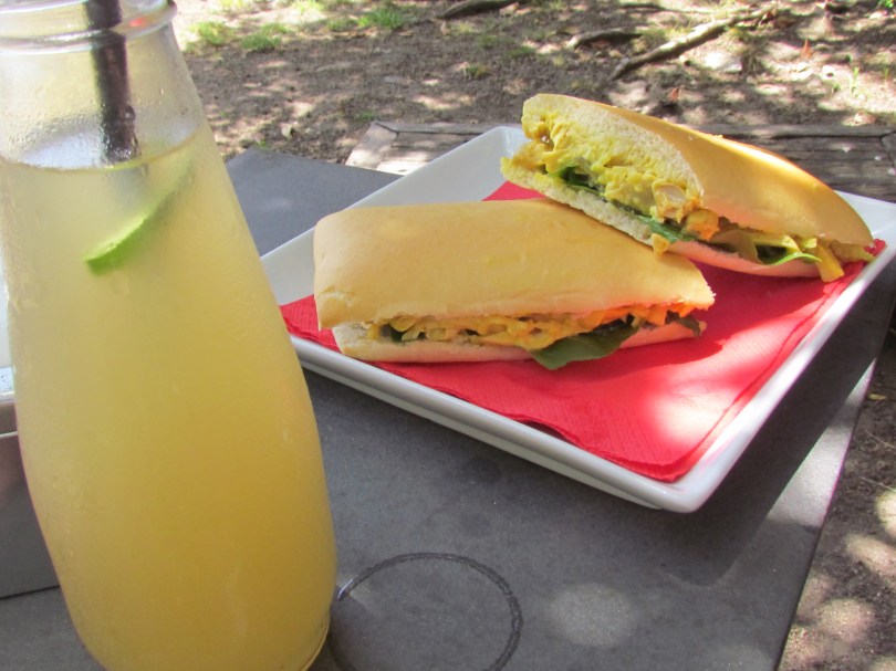 Chicken Curry Sandwich at "Lentas Maravillas"